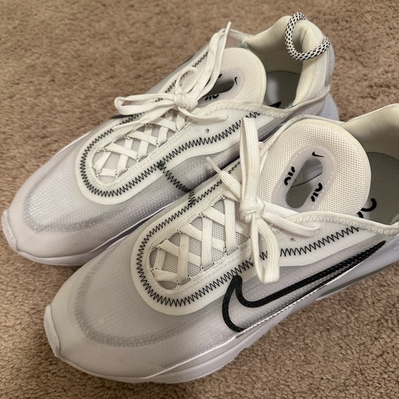 Nike Air Max woman’s size 11 - Picture 2 of 4